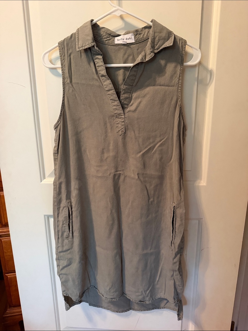 Bella Dahl Sleeveless Collared Tunic Dress in Light Olive